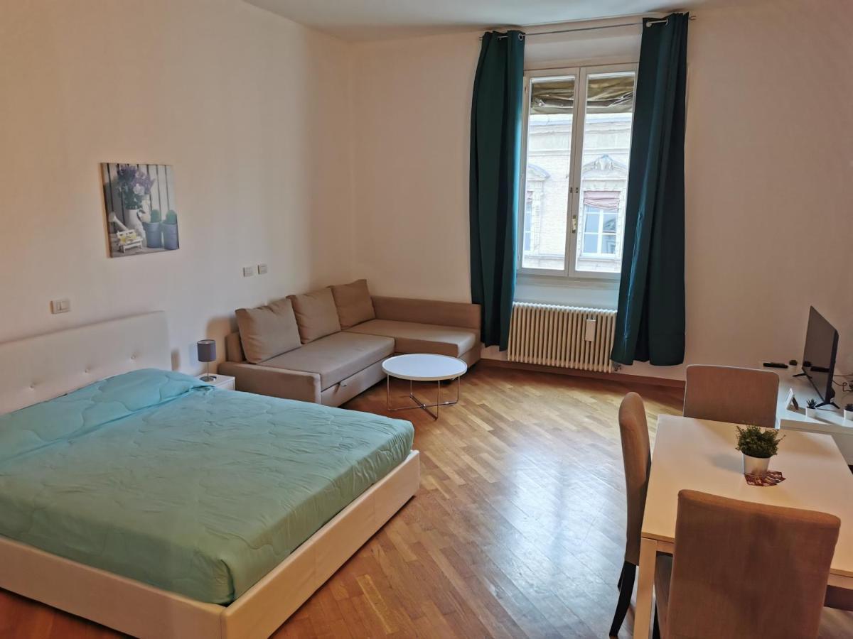 Residenza Piazza Santo Stefano Lägenhet Bologna Exteriör bild