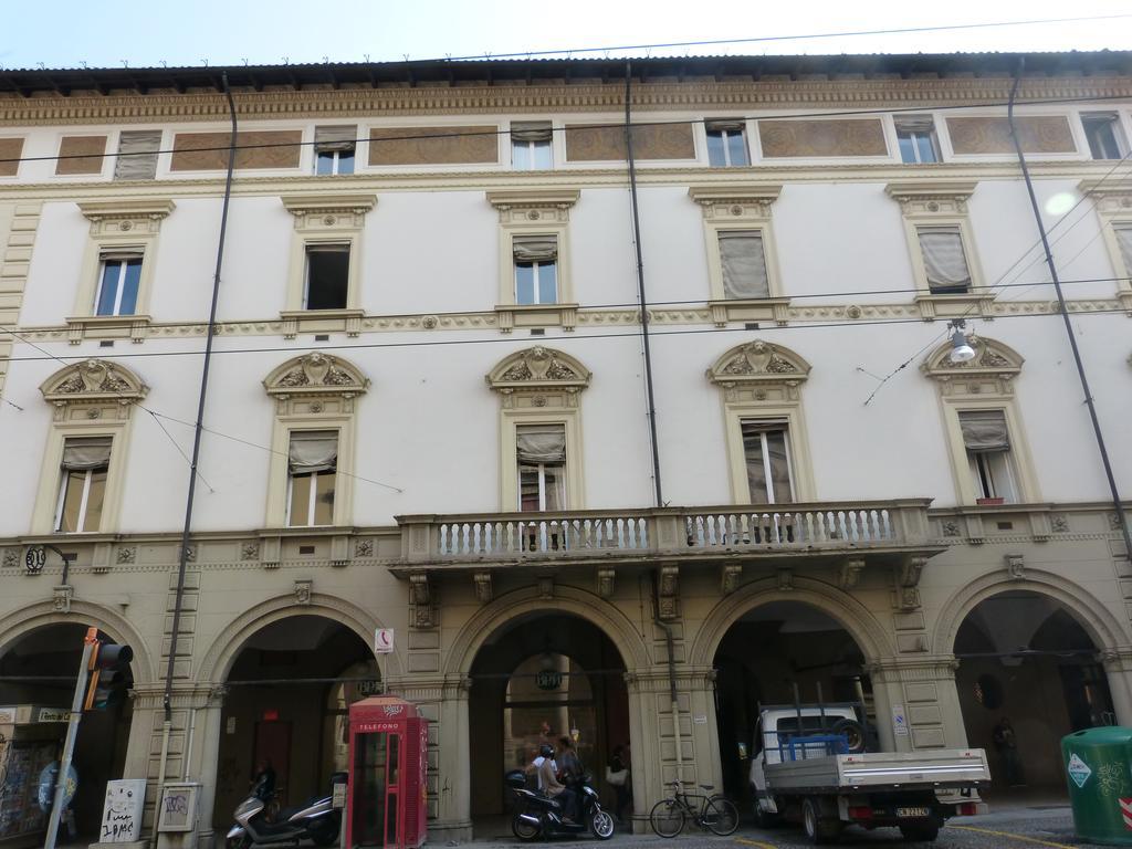 Residenza Piazza Santo Stefano Lägenhet Bologna Exteriör bild